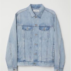 Selling a Jean jacket by h&m in good condition
